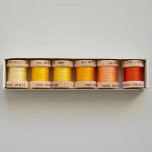 Au Ver a Soie Perlee - Jaune (Yellow)