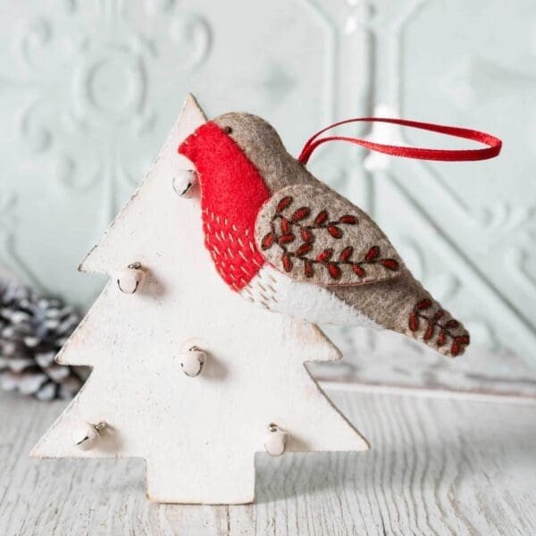 Corinne-Lapierre-Felt-Robin-Craft-Kit