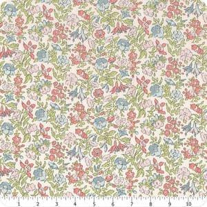 Everlasting Mamie Flower B